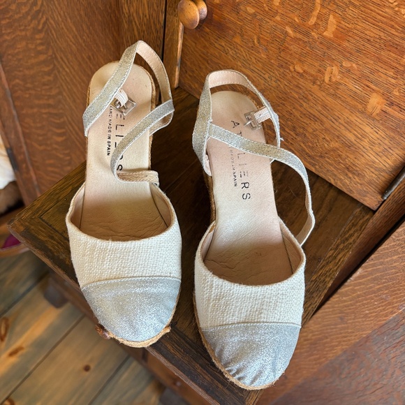 Ateliers Spanish espadrille wedge sandals - Picture 3 of 12